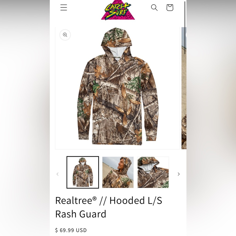 Realtree® // Catch Surf Hooded Rash Guard